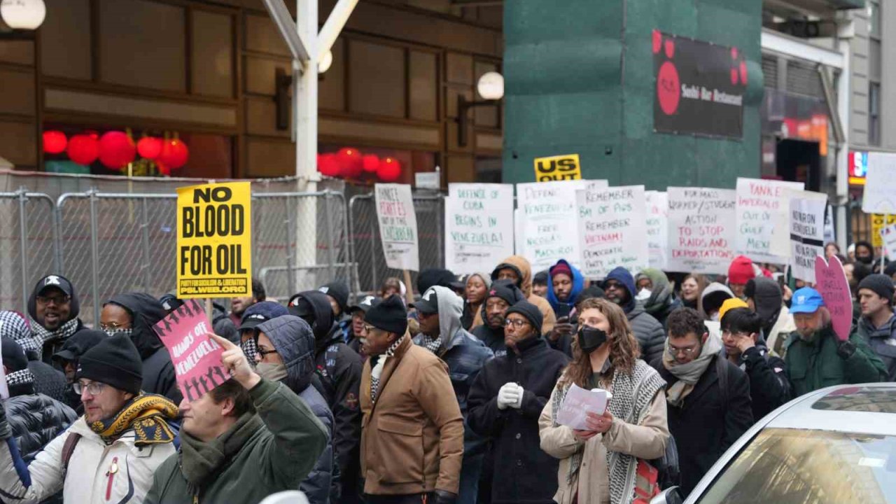 New York’ta binlerce kişi Venezuela için yürüdü