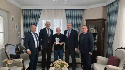 Ömrünü öğrencilerine adayan Varol öğretmen unutulmadı