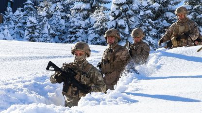 Ordu’da jandarmadan kar altında arama-kurtarma tatbikatı