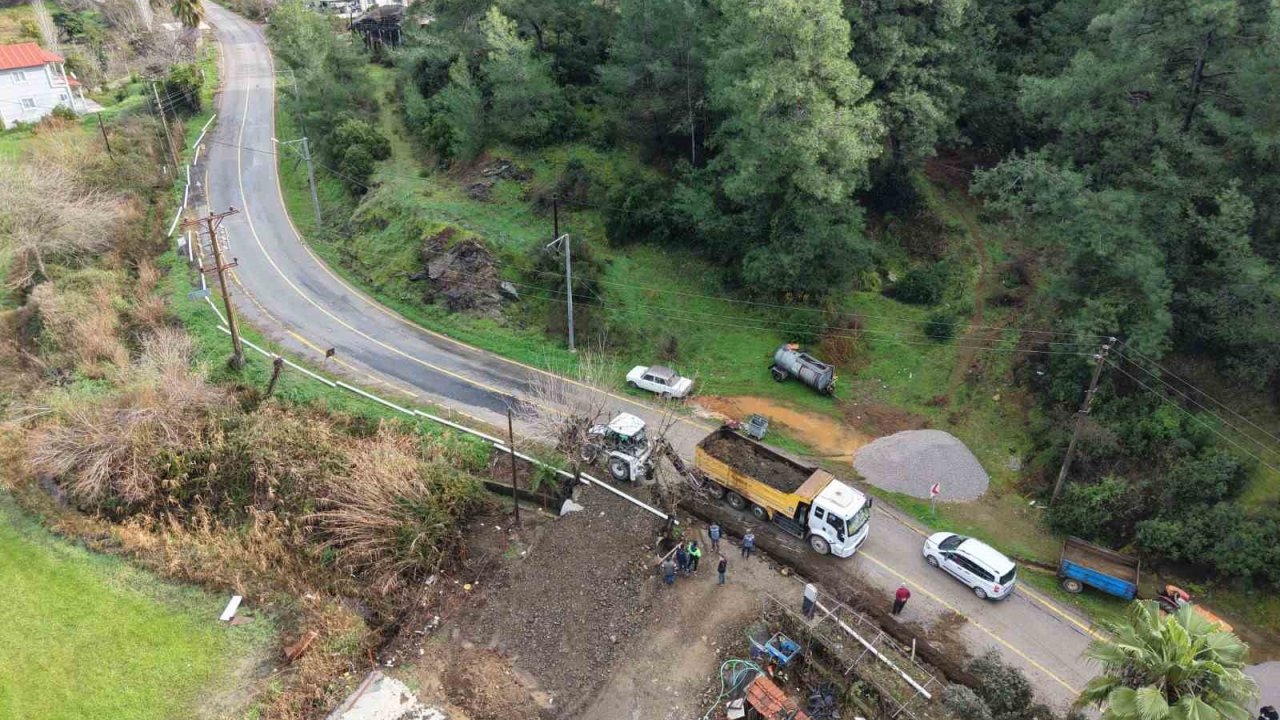 Ortaca Tepearası Mahallesi’ndeki içme suyu hattı yenileniyor