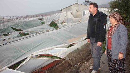 Örtü altı tarımın merkezi Kumluca’da hortumun verdiği hasar gündüz ortaya çıktı