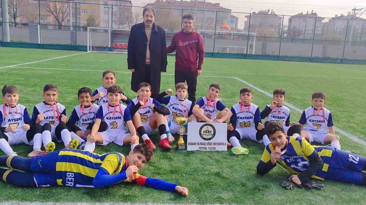 Osman Ulubaş Köşk Ortaokulu şampiyon oldu