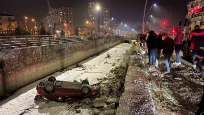 Otomobil kanala uçtu: 1 yaralı