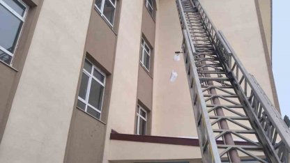 Patnos’ta buz sarkıtlarına karşı uyarı