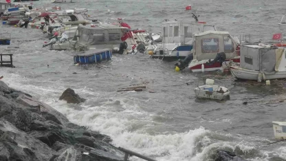 Pendik Amatör Denizciler Barınağı’nda korku dolu anlar: Tekne sahibi ölümle burun buruna geldi