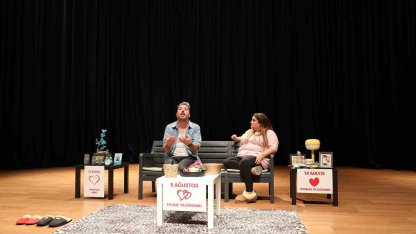 "Ruh Öküzüm" oyunu sanatseverlerden yoğun ilgi gördü