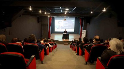 Sakarya’da Ziya Osman Saba’nın şiir dünyası ele alındı