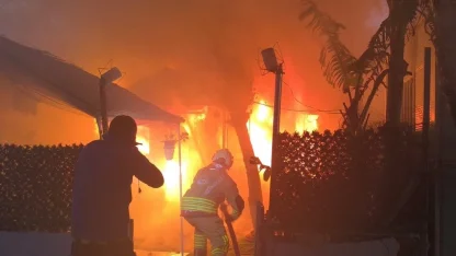 Samandağ’da konteyner yangını