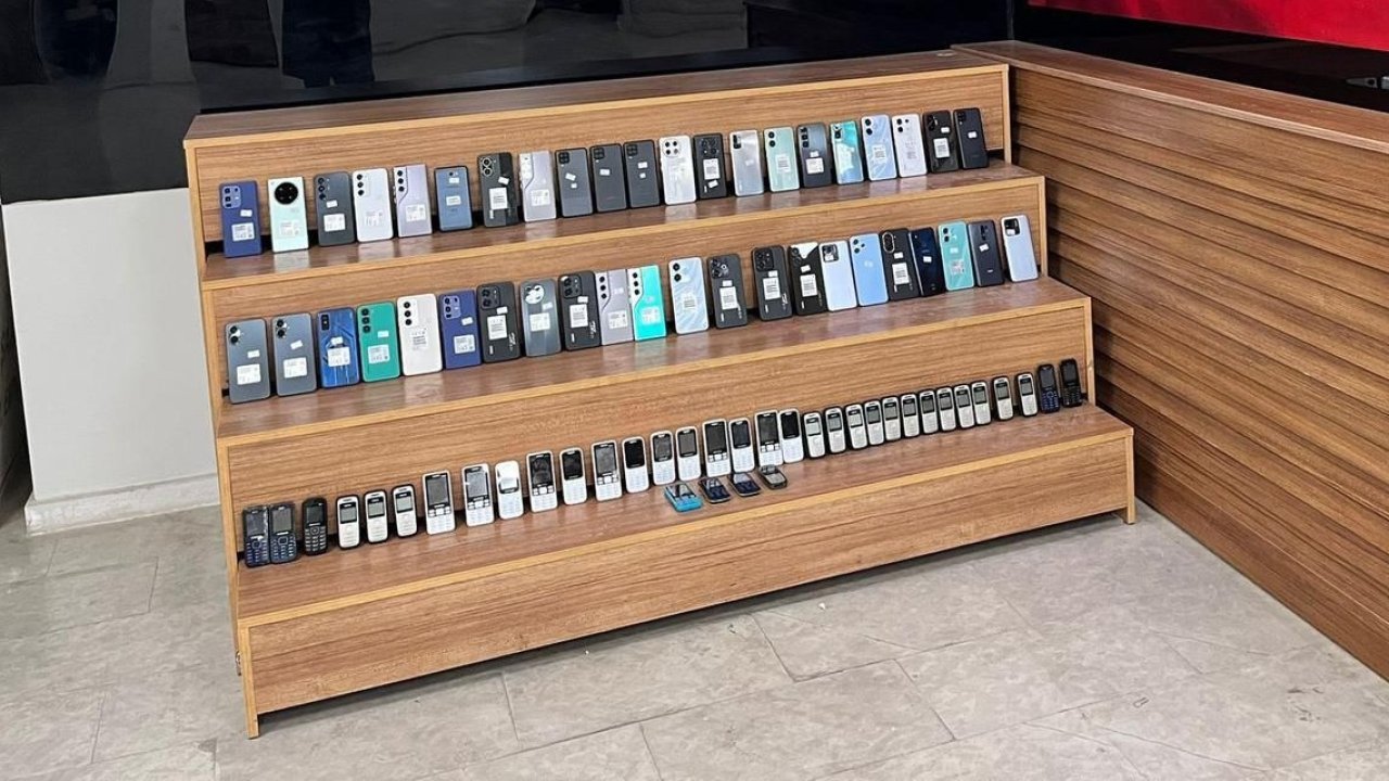 Şanlıurfa’da gümrük kaçağı cep telefonu operasyonu: 3 gözaltı
