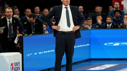 Sarunas Jasikevicius, 3 yıl daha Fenerbahçe Beko’da