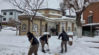Şehitkamil’de camiler ibadete hazır