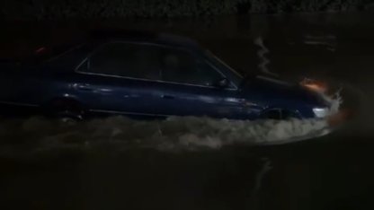 Sel sularında gemi gibi ilerledi