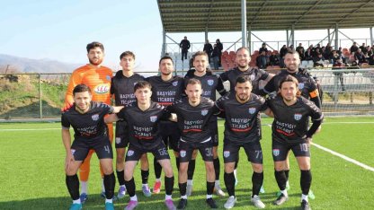 Selendi Belediyespor şampiyonluğa koşuyor