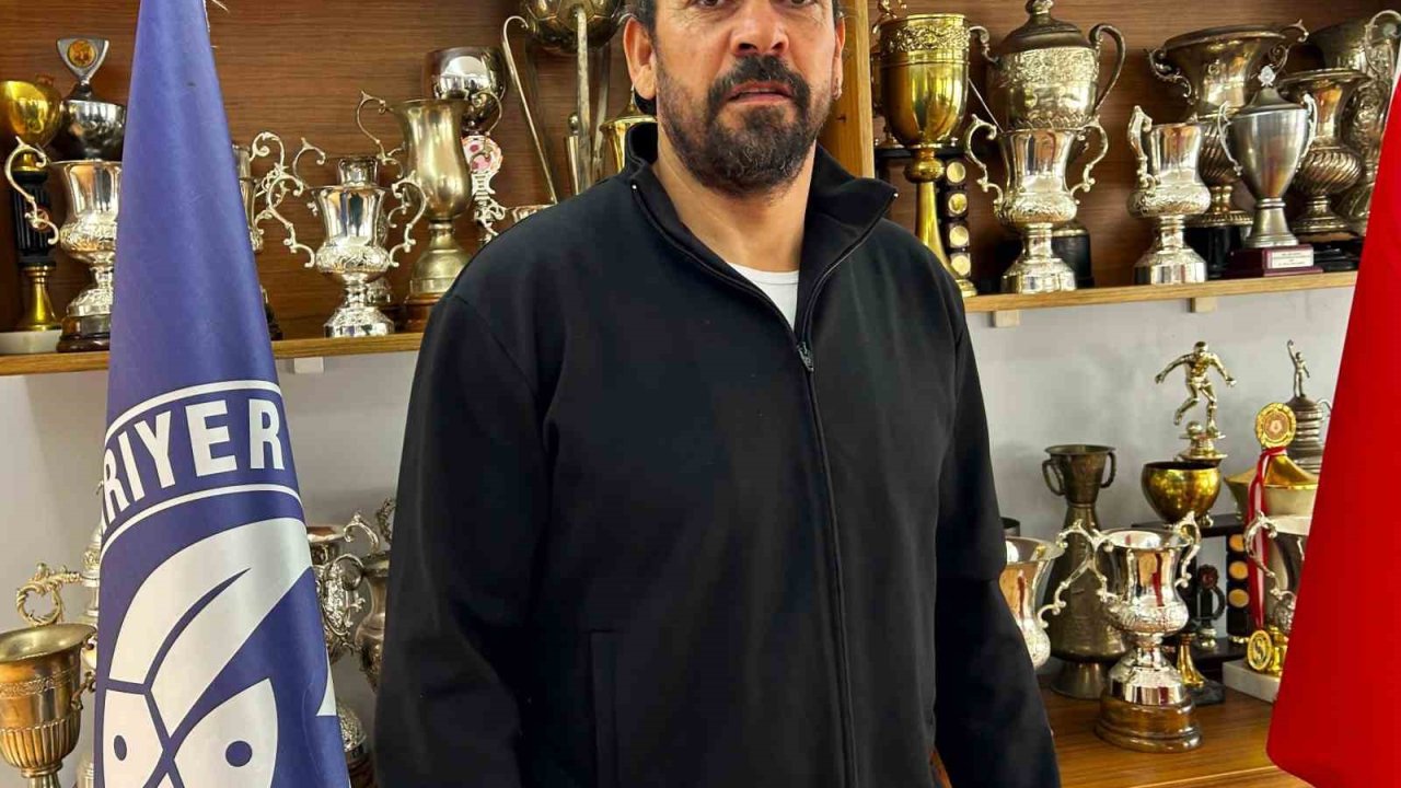 Servet Çetin: "Takıma birkaç oyuncu katmamız lazım yoksa büyük sıkıntı yaşayacağız"