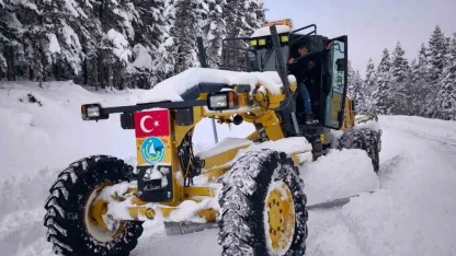 Sinop’ta karla mücadele: 4 bin km yol açıldı