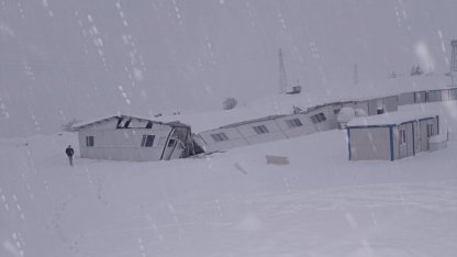 Şırnak’ta hastane şantiyesinde çökme paniği: Konteyner yemekhane çatısı yıkıldı