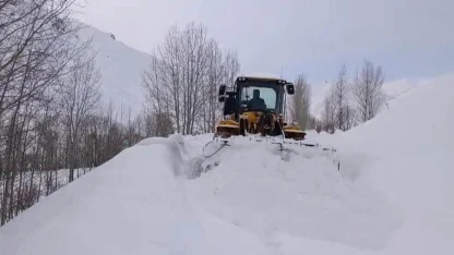 Şırnak’ta karla mücadele çalışmaları sürüyor