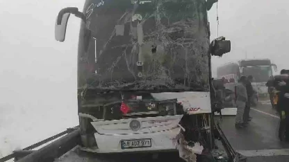 Sivas’ta sis zincirleme kazaya neden oldu: 7 yaralı