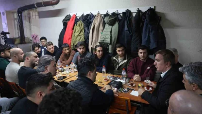 Sobada kaşarlı patates etrafında buluşma