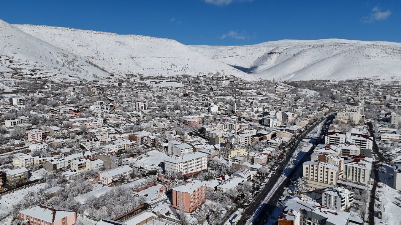 Solhan’da kar çilesi devam ediyor
