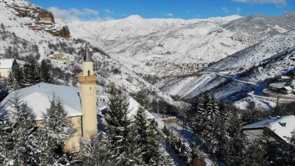 Tarihi Süleymaniye Mahallesinden kar manzaraları