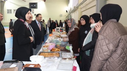 Tercan’da Gazze’ye destek için hayır çarşısı düzenlendi