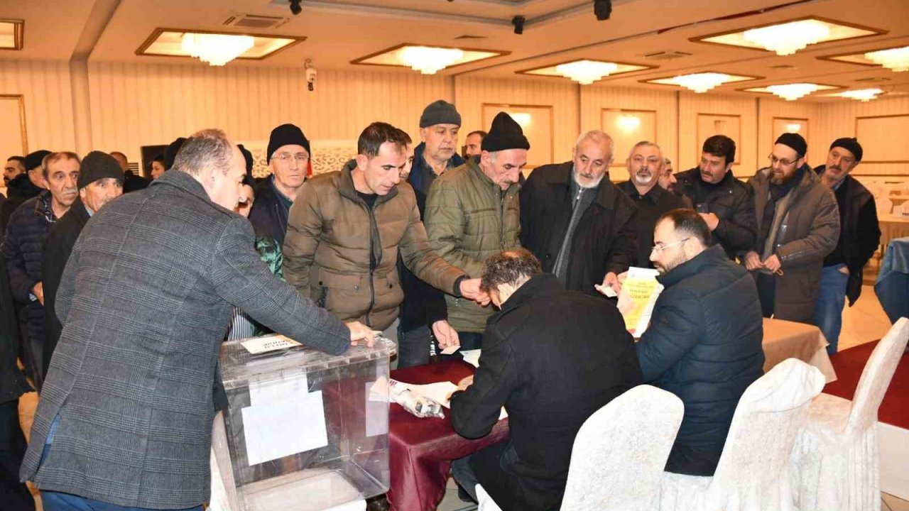 Tomarza Esnaf Ve Sanatkarlar Odası Başkanı Yaşar Polat güven tazeledi