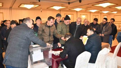 Tomarza Esnaf Ve Sanatkarlar Odası Başkanı Yaşar Polat güven tazeledi