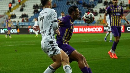 Trendyol Süper Lig: Eyüpspor: 0 - Beşiktaş: 1 (Maç devam ediyor)