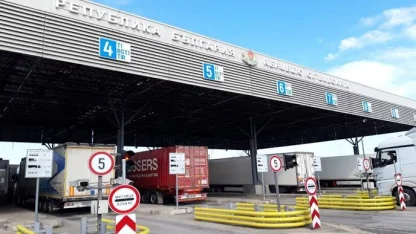 Türk tır şoförlerinden "çorba parası" adı altında rüşvet alan görevlilerin cezası kesinleşti