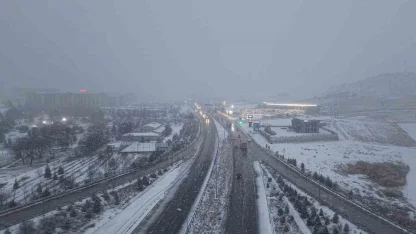 Ulaşımda 43 ilin geçiş güzergahı Kırıkkale’de kar yağışı etkili oldu