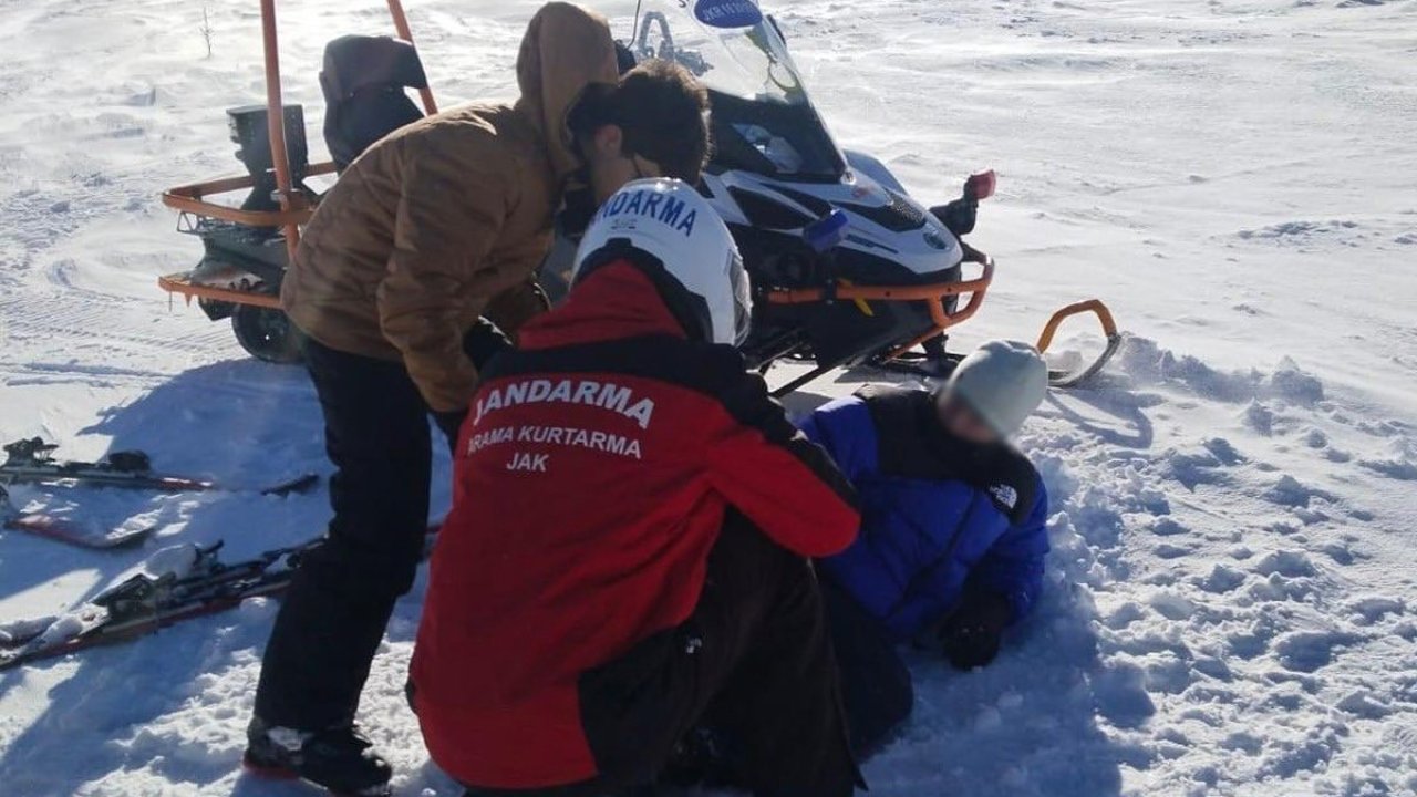 Uludağ’da mahsur kalan vatandaşlara JAK timi müdahale etti