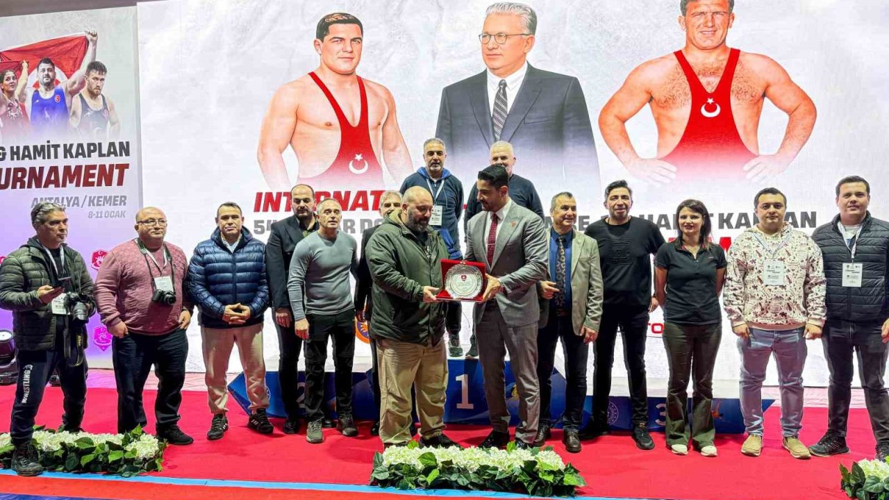 Uluslararası Yaşar Doğu, Vehbi Emre ve Hamit Kaplan Turnuvası sona erdi