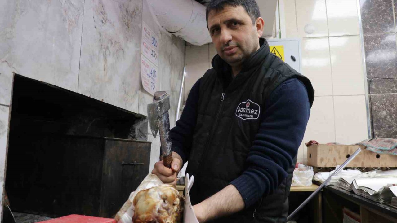 Ürkütücü görüntüsüne rağmen afiyetle tüketiliyor