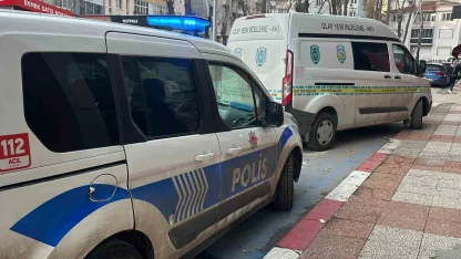 Uşak’ta bıçaklanan şahıs ağır yaralandı