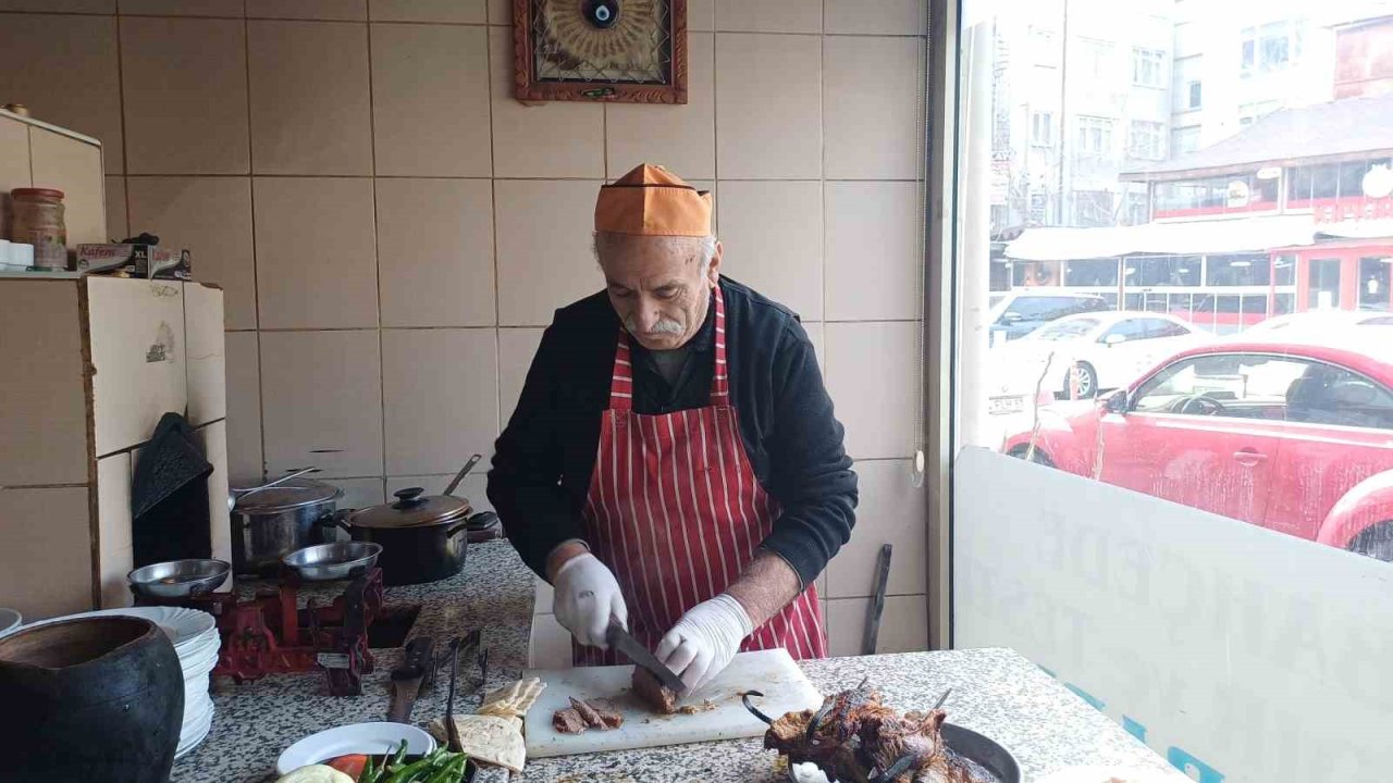 Ustasından tandır kebabı tarifi iştah kabartıyor