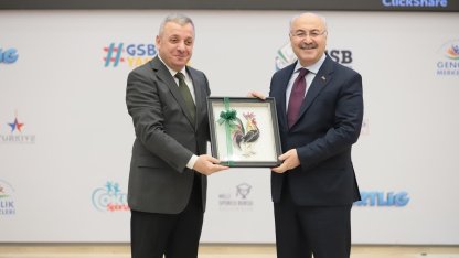 Vali Köşger; "Girişimcilik ve hayat becerileri güçlü nesillerin temelidir"