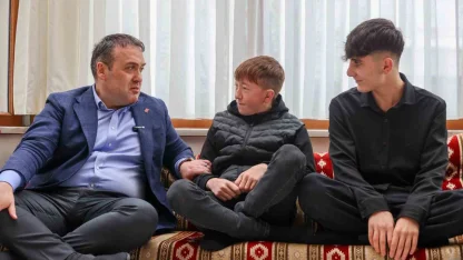 Vali Sözer’den Çocuk Evleri Sitesi ve huzurevini ziyaret