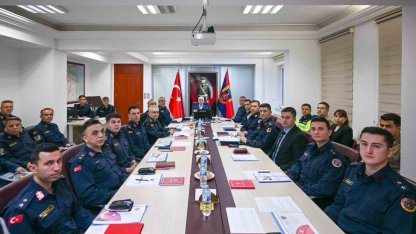 Vali Turan jandarmadan brifing aldı