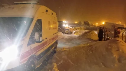 Van’da hasta ve mahsur kalanlar belediyenin çabasıyla kurtarıldı