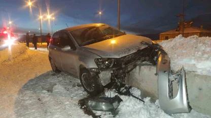 Van’da trafik kazası: 3 yaralı