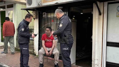 Yangına uykuda yakalanıp dumandan etkilendi, tedaviye güçlükle ikna edildi