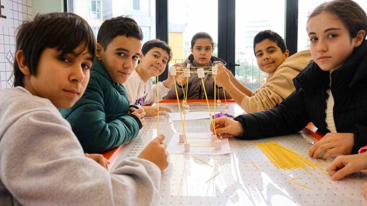 Yarıyıl tatili Ümraniye’de spor, kültür ve bilimle renkleniyor