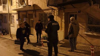 Yeni yıla balkonda mahsur kalarak girdi