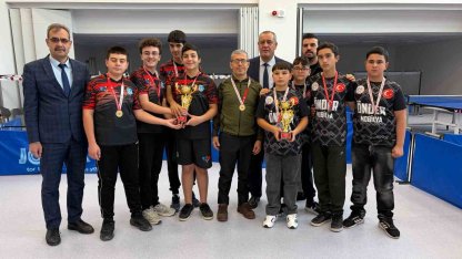 Yıldız Erkekler Masa Tenisi Müsabakaları tamamlandı