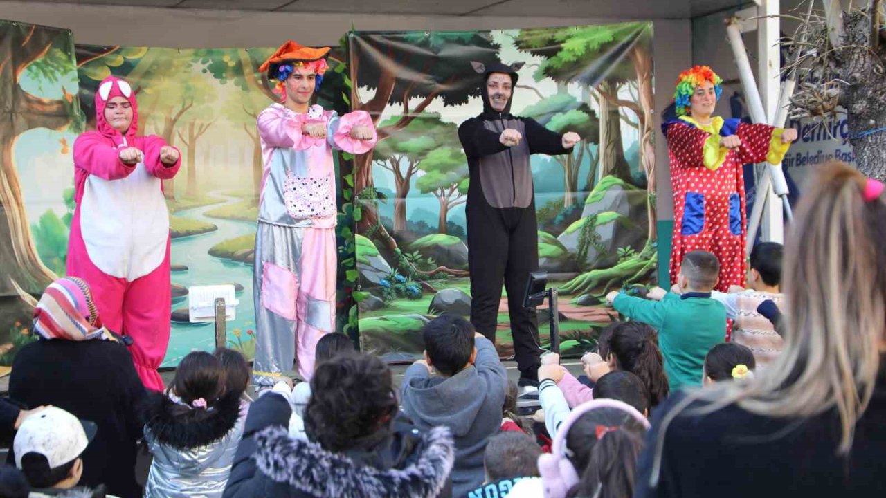 Yüreğir’de ara tatil çocuk şenliğiyle renklendi