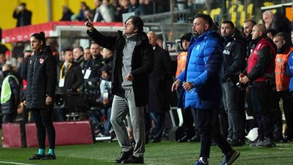 Ziraat Türkiye Kupası: İstanbulspor: 1 - Trabzonspor: 1 (İlk yarı)