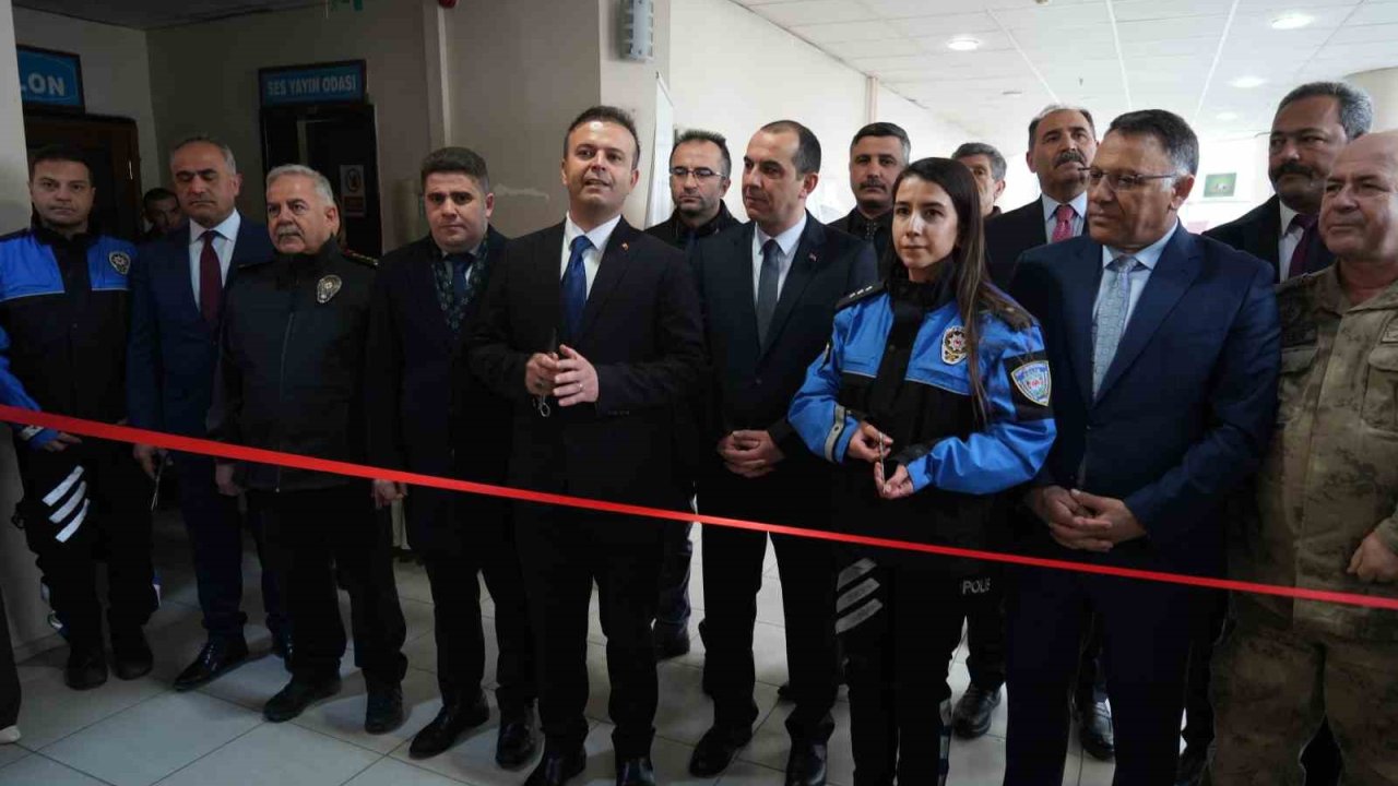 15. Uluslararası Tarım ve İnsan Fotoğraf Sergisi Iğdır’da ziyarete açıldı