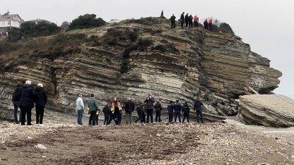3 gündür kayıp olan kadın kayalıklarda ölü bulundu