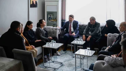 Adalet Bakanı Tunç, Atlas Çağlayan’ın ailesini ziyaret etti